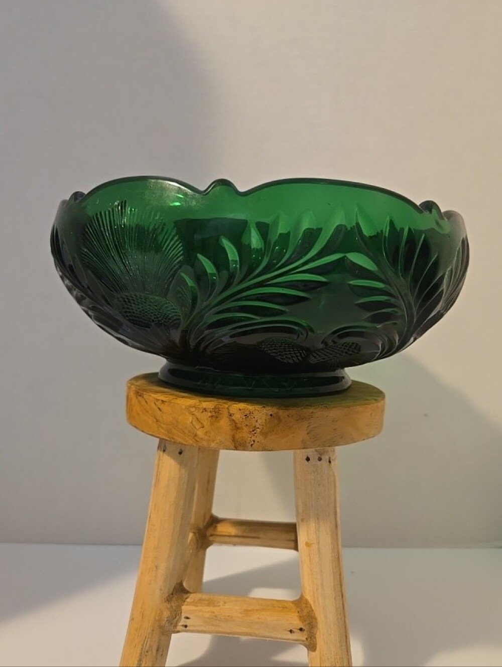 Vintage Green Scalloped Edge Pressed Glass Bowl, Dish 8.5" Wide
